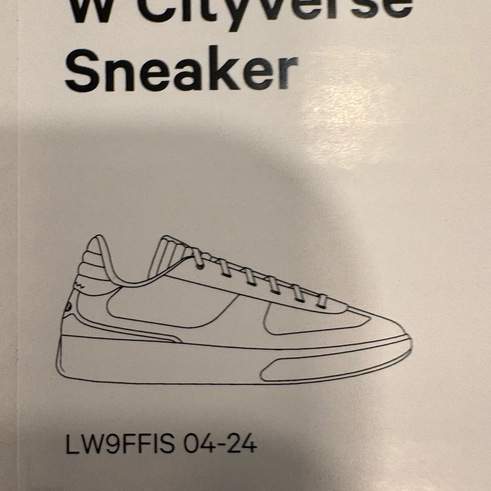 Nearly NWT/Box lululemon Women’s Cityverse Sneaker 9.5 Mushroom - Picture 2 of 14